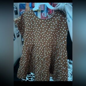 super cute dress shirt/blouse. size small, lightly worn, perfect condition.